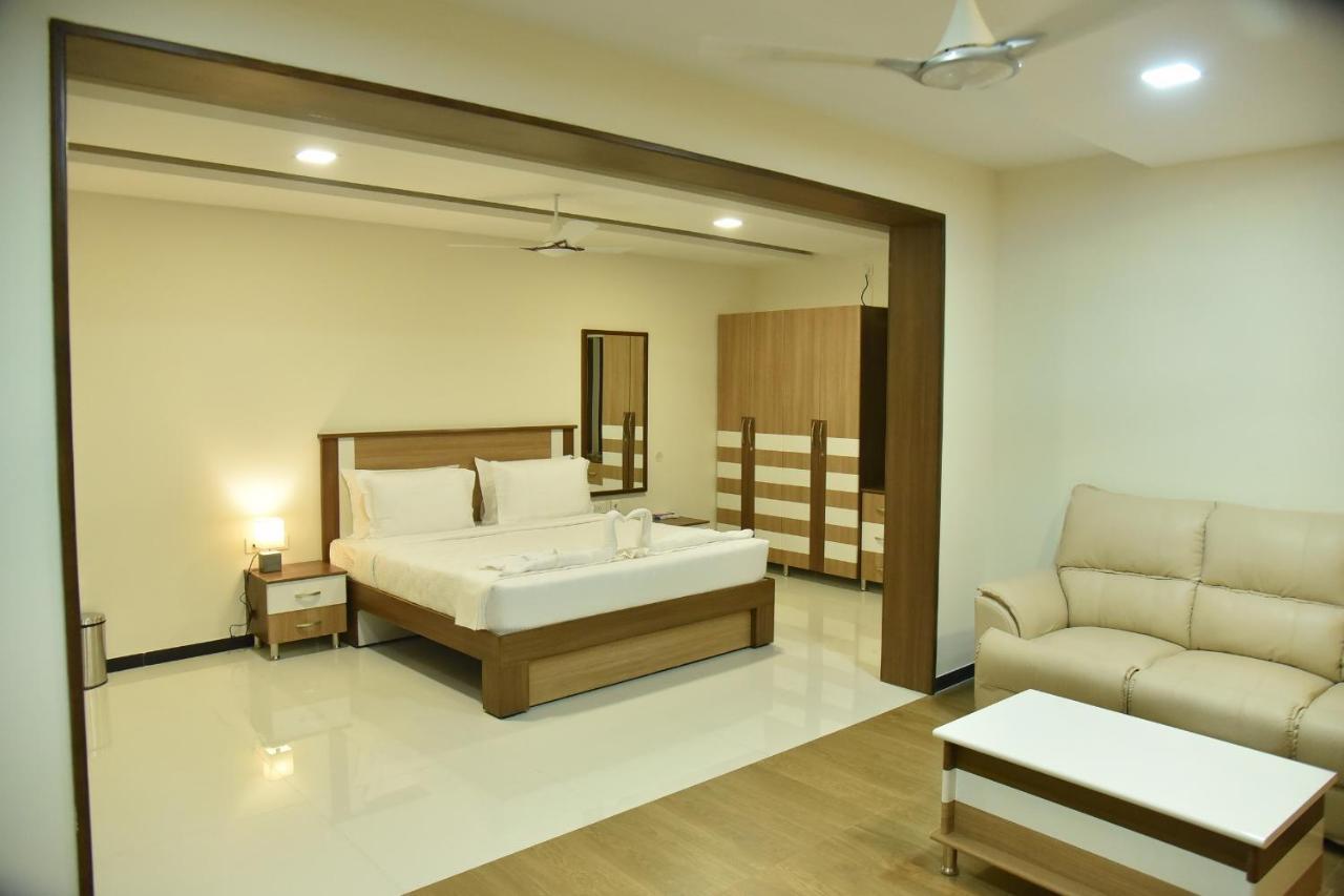 Hotel Santhoshpuri Coimbatore Esterno foto